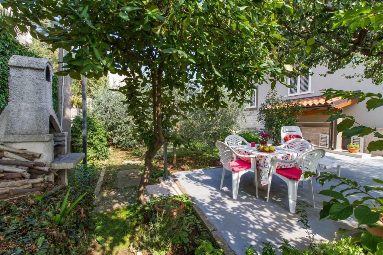 Studio Apartment Zeljka Pula Exterior photo