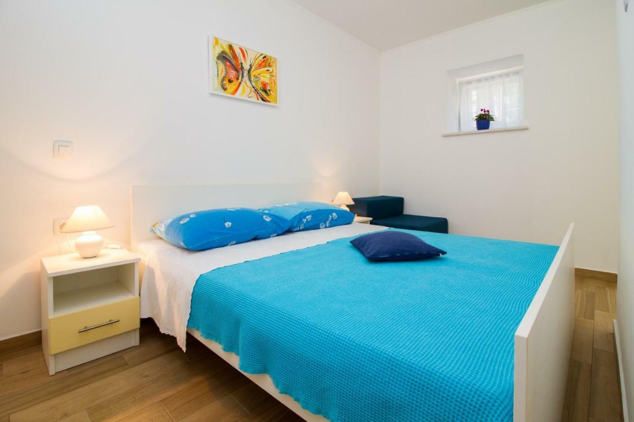 Studio Apartment Zeljka Pula Exterior photo